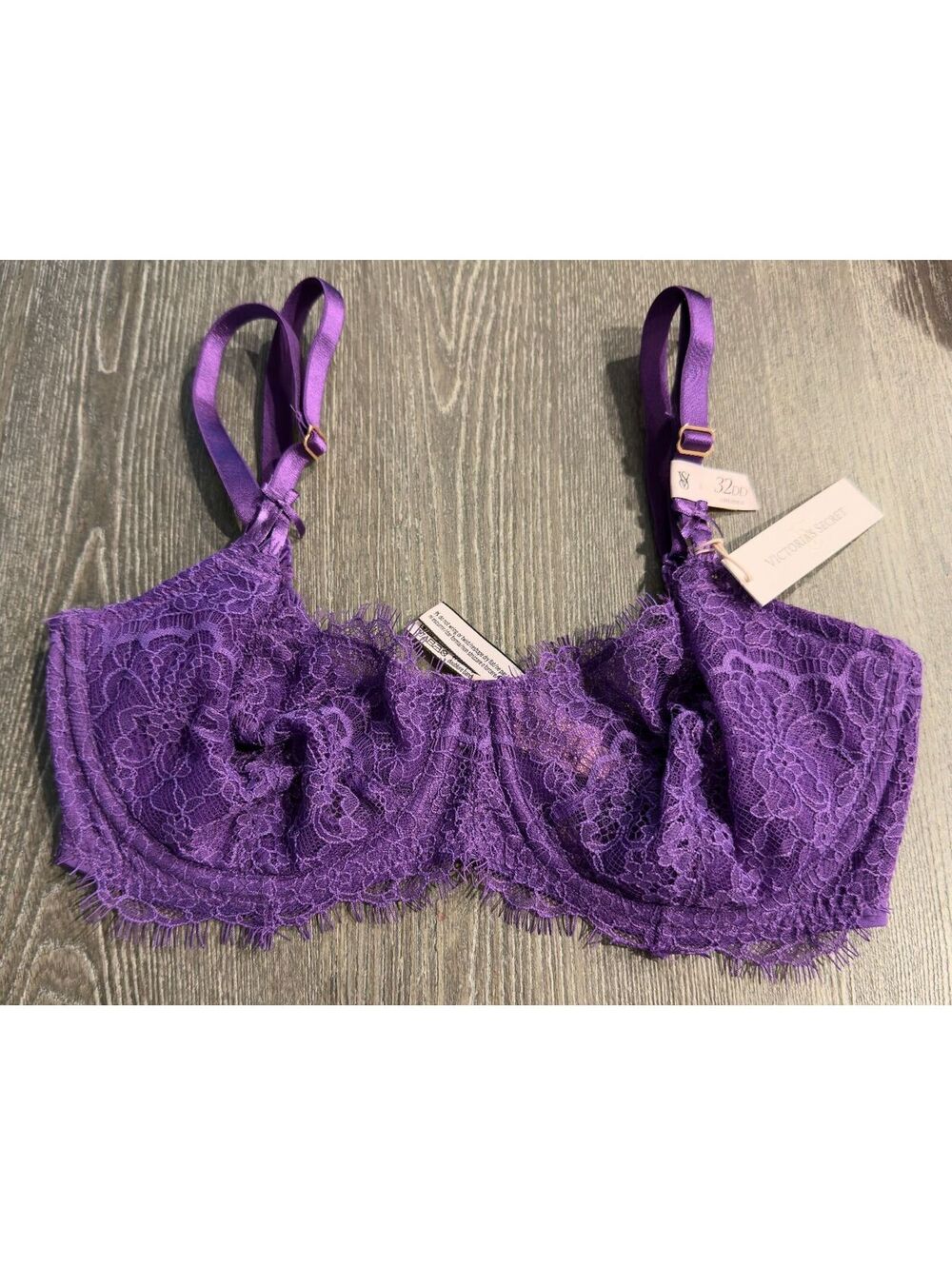 Victoria's Secret Dream Angels Violetta Purple Lace Unlined Bra Size 32DD